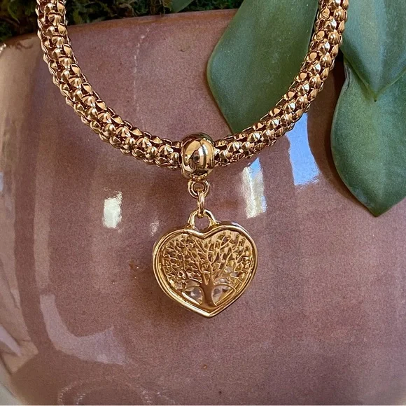 ❌SOLD❌ Pandora’s Box Tree Heart Charm Bracelets - Set of 3 with Jewelry Bag - Picture 5 of 8